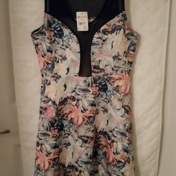 Floral dress - Picture 2 of 4